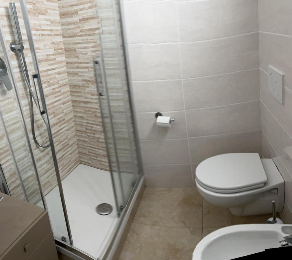 Hotel Athena Pesaro Esterno foto