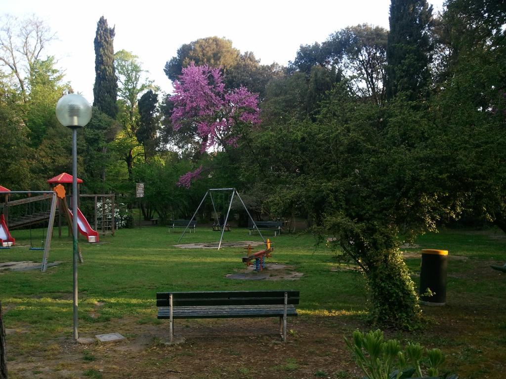 Hotel Athena Pesaro Esterno foto