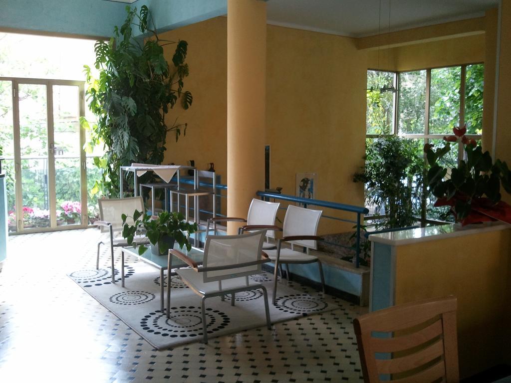 Hotel Athena Pesaro Esterno foto