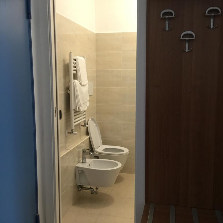 Hotel Athena Pesaro Esterno foto